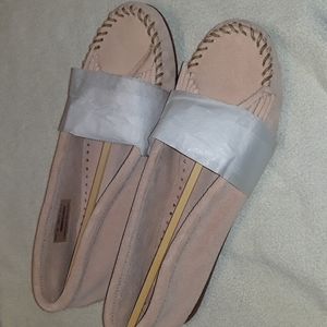 Minnetonka Womens Kilty Moccasins Size 11.